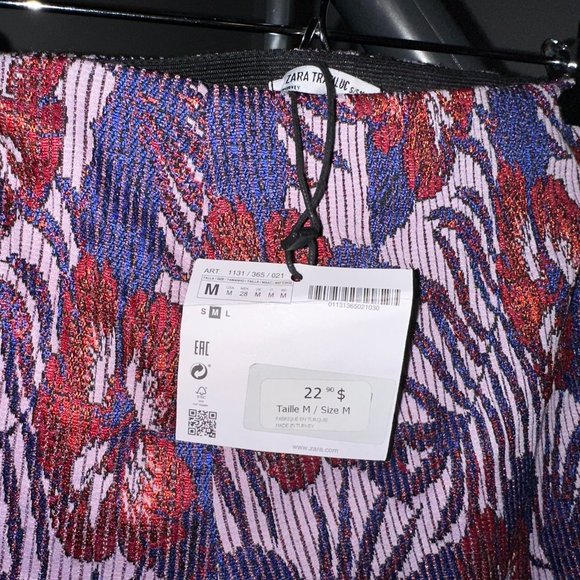 Zara High Rise Floral Shorts, Size M, NWT - Picture 3 of 4